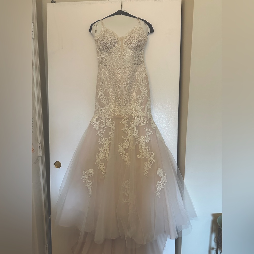 Never Worn! brand new !